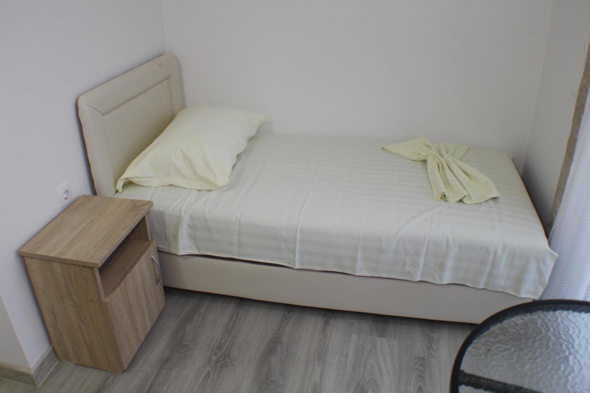 Gjinaj Apartments Ulcinj Rum bild